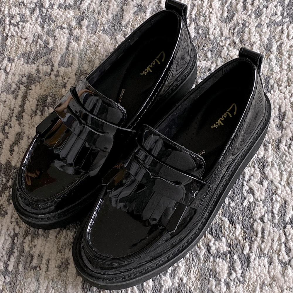 Clarks Orianna Loafer Black Patent Leather Size 6 Women’s
